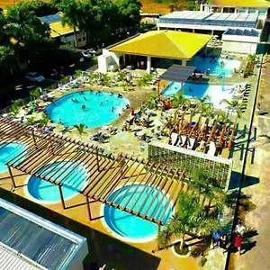 Internacional Diroma Com Roupa De Cama ----destinos Combinados Turismo Apartamento